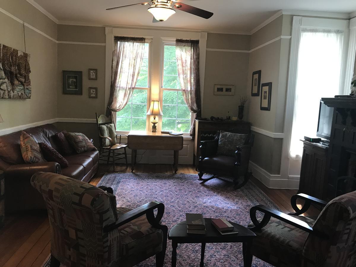 Pawling House Bed & Breakfast 외부 사진